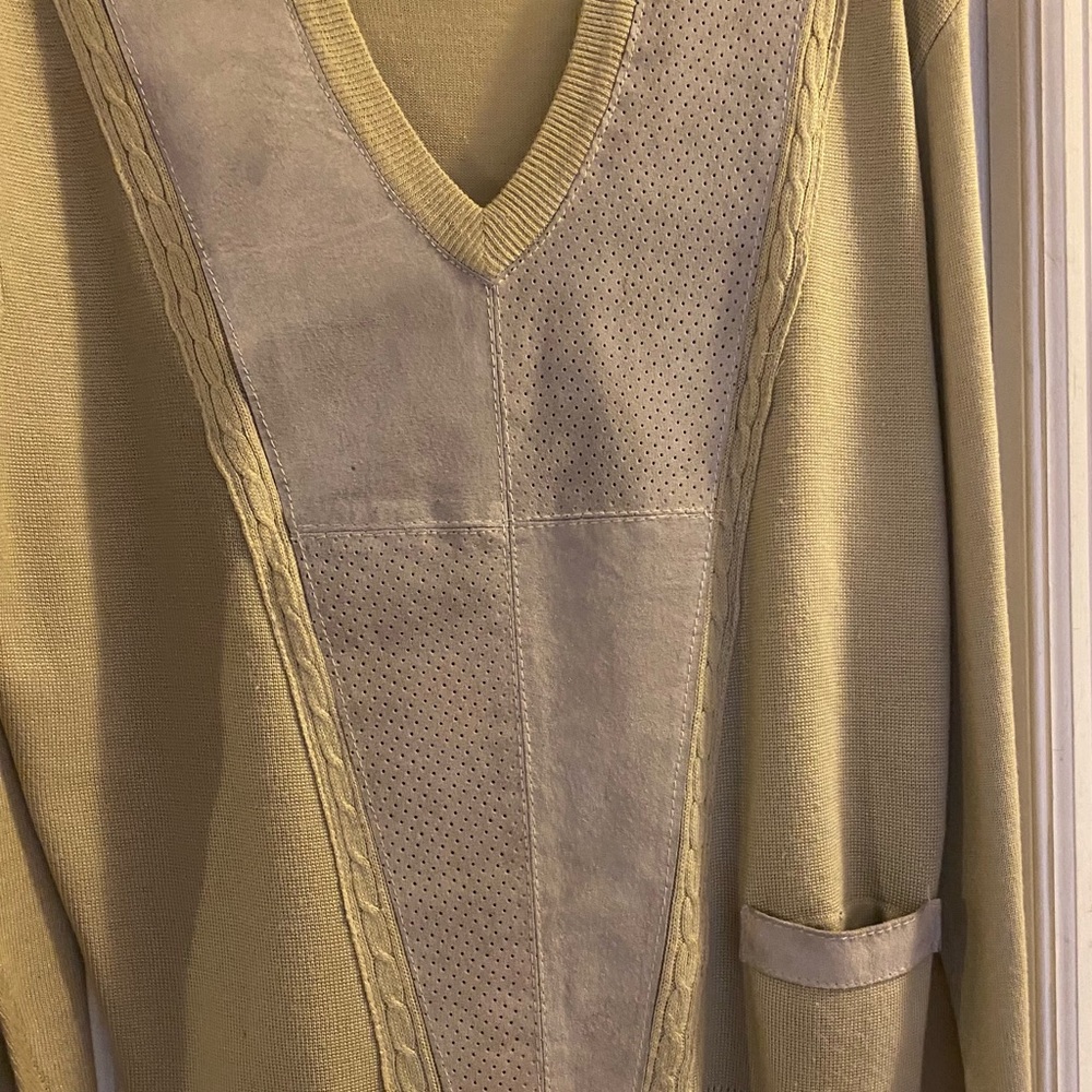 Saxony Men’s Sweater Faux Suede Patches